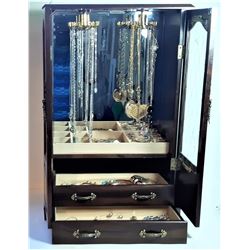 1)  DELUXE JEWELLERY BOX AND CONTENTS
