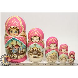 RUSSIAN 5PC MATRYOSHKA NESTING DOLLS SET.