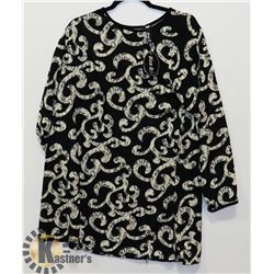 WOMENS SHIRT SIZE L/ XL