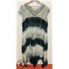 Image 1 : BLUE/WHITE LADIES TIE DYE ONE SIZE DRESS
