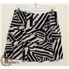 Image 1 : BLACK/WHITE STRIPED  SKIRT LARGE
