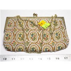 VINTAGE GLASS BEADED LADIES PURSE