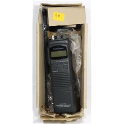 RADIO SHACK 40 CHANNEL HANDHELD CB