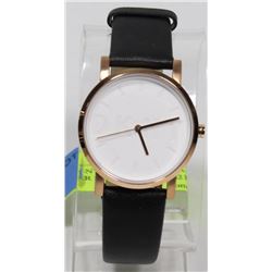 NEW DKNY SOHO WHITE FACE LEATHER STRAP WATCH $219