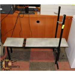 WEIGHT BENCH.