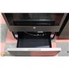 Image 4 : GE FLAT TOP SELF/STEAM CLEANING RANGE WITH WARMING