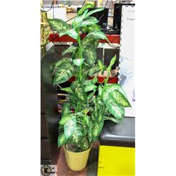 ARTIFICIAL PLANT WITH WICKER PLANTER