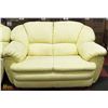 Image 1 : 64" YELLOW TONED SOFA.