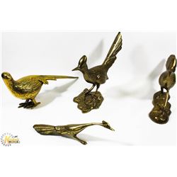 COLLECTION OF 4 BRASS BIRD FIGURES.