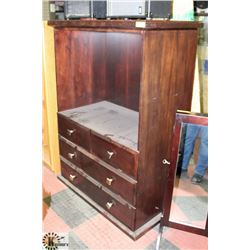 WOOD TONED TV ENTERTAINMENT UNIT/ARMOIRE