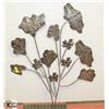 Image 1 : METAL WALL FLOWER ORNAMENT 40" X 35"