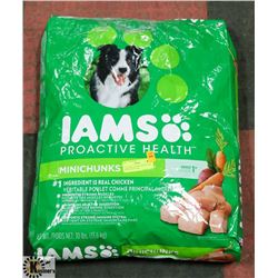 13.6KG BAG OF IAMS CHICKEN MINI CHUNKS DOG FOOD