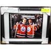 Image 1 : FRAMED CONNOR MCDAVID & WAYNE GRETZKY PHOTO