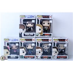 LOT OF 6 ASSORTED FUNKO POP VINYL FIGURES.