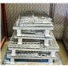 Image 1 : PALLET WITH 4 METAL COLLAPSIBLE CRATES