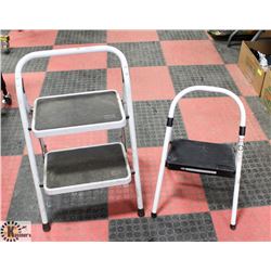 LOT OF 2 STEP LADDERS