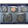 Image 2 : 2000 United States Uncirculated P & D Mint Set in Original Packaging