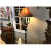 Image 1 : TRADITIONAL DESIGN 6’ FLOOR LAMP