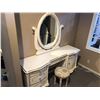 Image 1 : TRADITIONAL WHITE AND GOLD ACCENT 6' 2 PEDESTAL VANITY UNIT WITH MATCHING STOOL