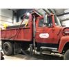Image 2 : 1972 FORD YARD TRUCK W / LONDON SANDER