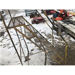 SHOP LADDER - 5' PLATFORM