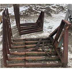 2 X METAL LUMBER / STONE LIFTERS