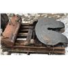 Image 1 : 5TH WHEEL PLATE & AIR TANK