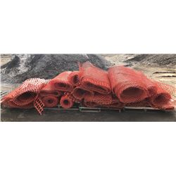 JOB LOT OF SNOW FENCE