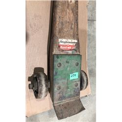 PIANO BAR HEAVY LIFTER