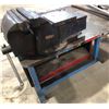 Image 1 : HEAVY WORK BENCH W / LARGE VICE