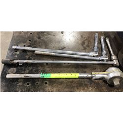 3 X 3/4" JOHNSON BAR & 1 X 1' TORQUE MULTIPLIER