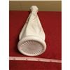 Image 21 : Lot Of Milk Glass & Sign Cobalt Vases /Glassware