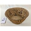 Image 10 : Unique Butterfly Pattern Pima Basket
