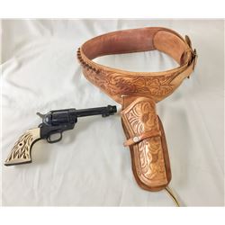 CO2 Pistol with Holster
