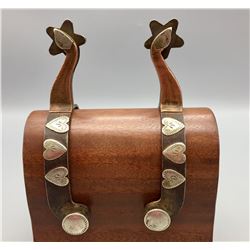 Three Heart, Gooseneck Spurs