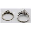 Image 2 : TW0 10K GOLD RINGS WITH CLEAR STONES