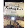 Image 2 : The Complete Illustrated Shakespear Hard Cover Book