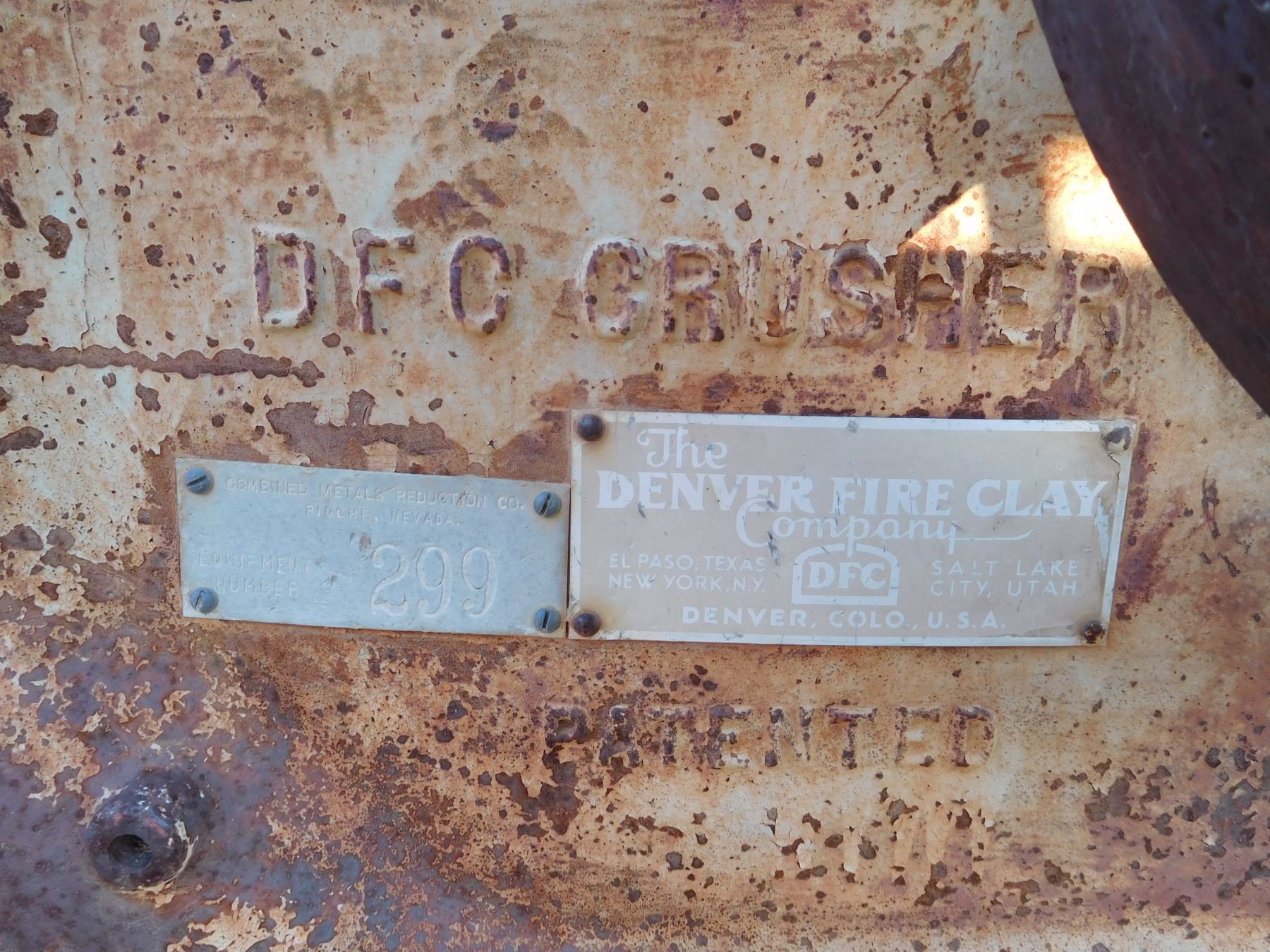 Small jaw crusher. Denver Fire Clay (114220) Holabird Western