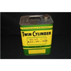 2 GAL OIL CAN JOHN DEERE TWIN CYLINDER WILMAR MN