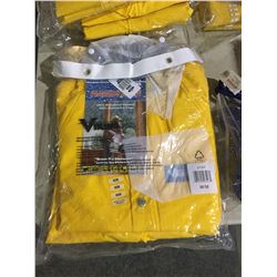 Handyman Industrial Quality .35 mil PVC Rainsuit - Medium