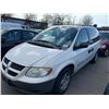 Image 1 : 2001 DODGE CARAVAN SE, 4DR, WHITE, VIN # 1B4GP25RX1B175324