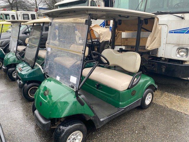YAMAHA GAS GOLF CART 2011 2 PERSON *HAS KEYS*