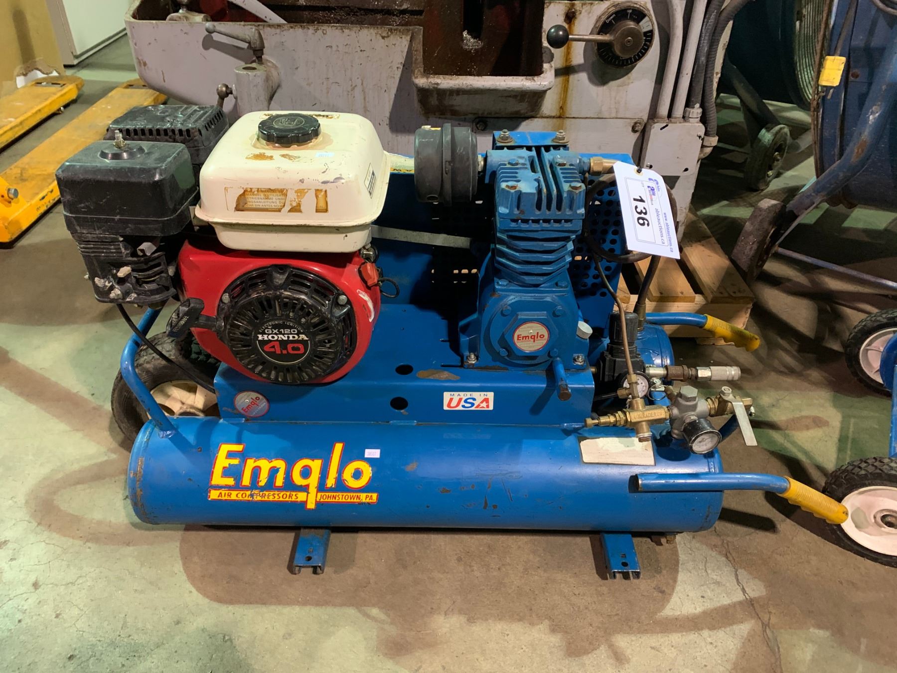 EMGLO GAS POWERED DUAL TANK MOBILE AIR COMPRESSOR