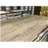 Image 1 : EUROSTYLE BOLDER OAK 12MM GLUELESS LAMINATE FLOORING