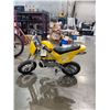 Image 2 : YELLOW CHILDS GAS POWERED POCKET BIKE