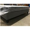 Image 2 : QUEEN SIZE MATTRESS WITH FRAME