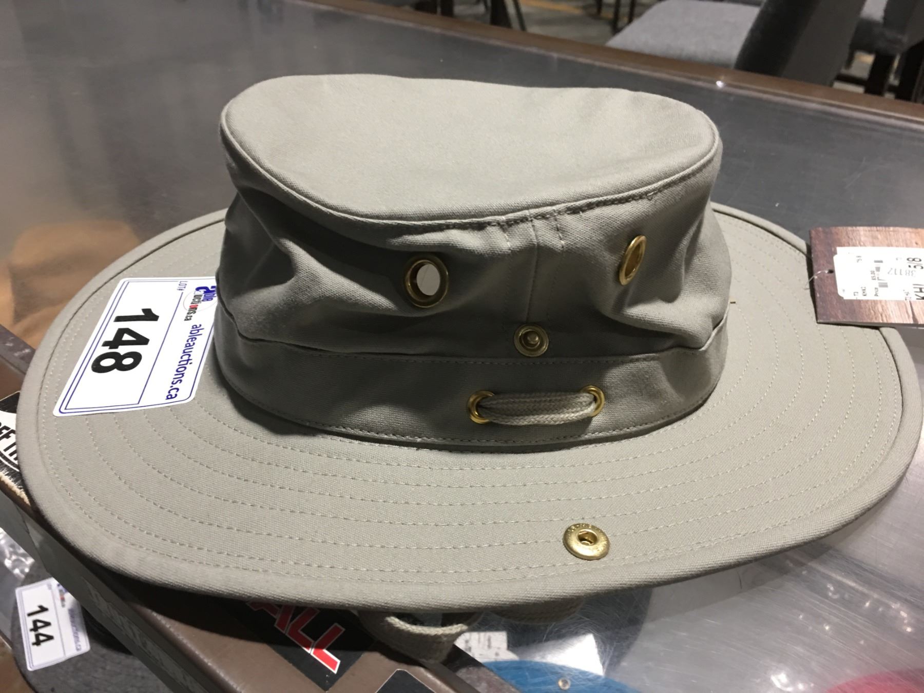 Chapeau d'extérieur Tilley Endurables kaki coton canard taille 7 1/8 Chapeau d'extérieur Tilley Endurables kaki coton canard taille 7 1/8