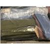 Image 3 : TILLEY MEN'S ASSTD CLOTHING (5 PC) (SIZE 40): SHORTS & SLACKS - A