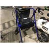 Image 1 : 4-WHEEL WALKER