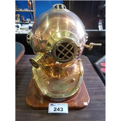 REPRODUCTION U.S. NAVY DIVING HELMET MARK V MORSE DIVING EQUIPMENT CO INC. NO 5255 DATE 1941